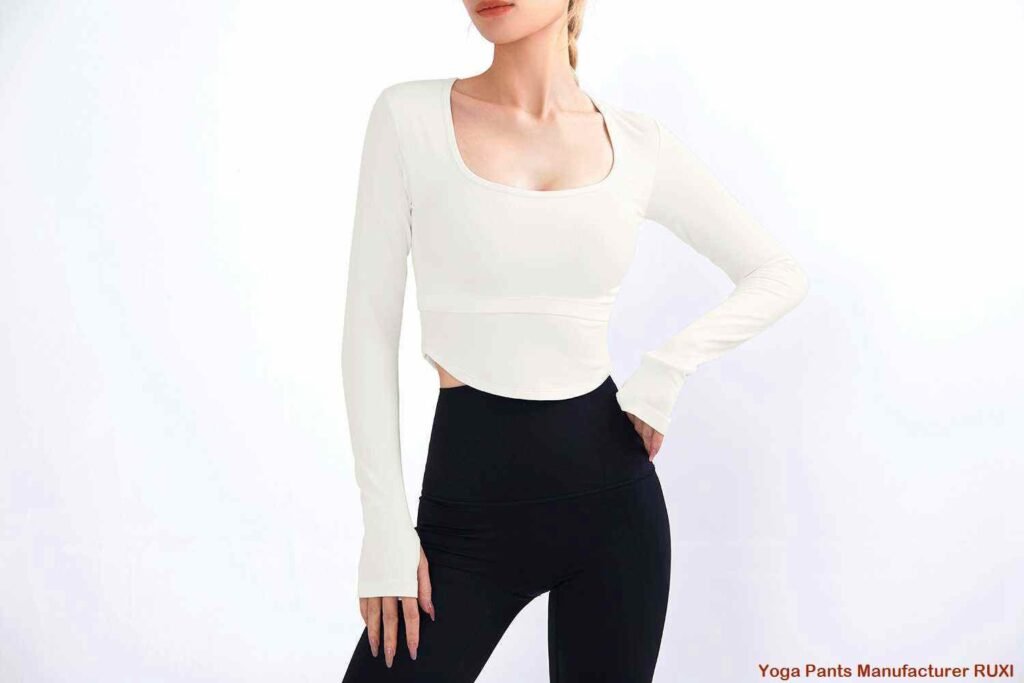 Pantalones de yoga de pierna recta cómodos y elegantes