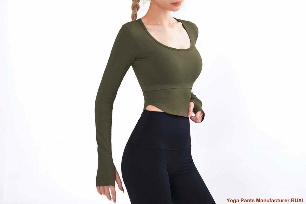 Conjunto de yoga blanco Ropa deportiva cómoda y elegante