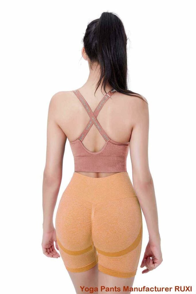 Bonitas camisetas de yoga ropa deportiva elegante y cómoda